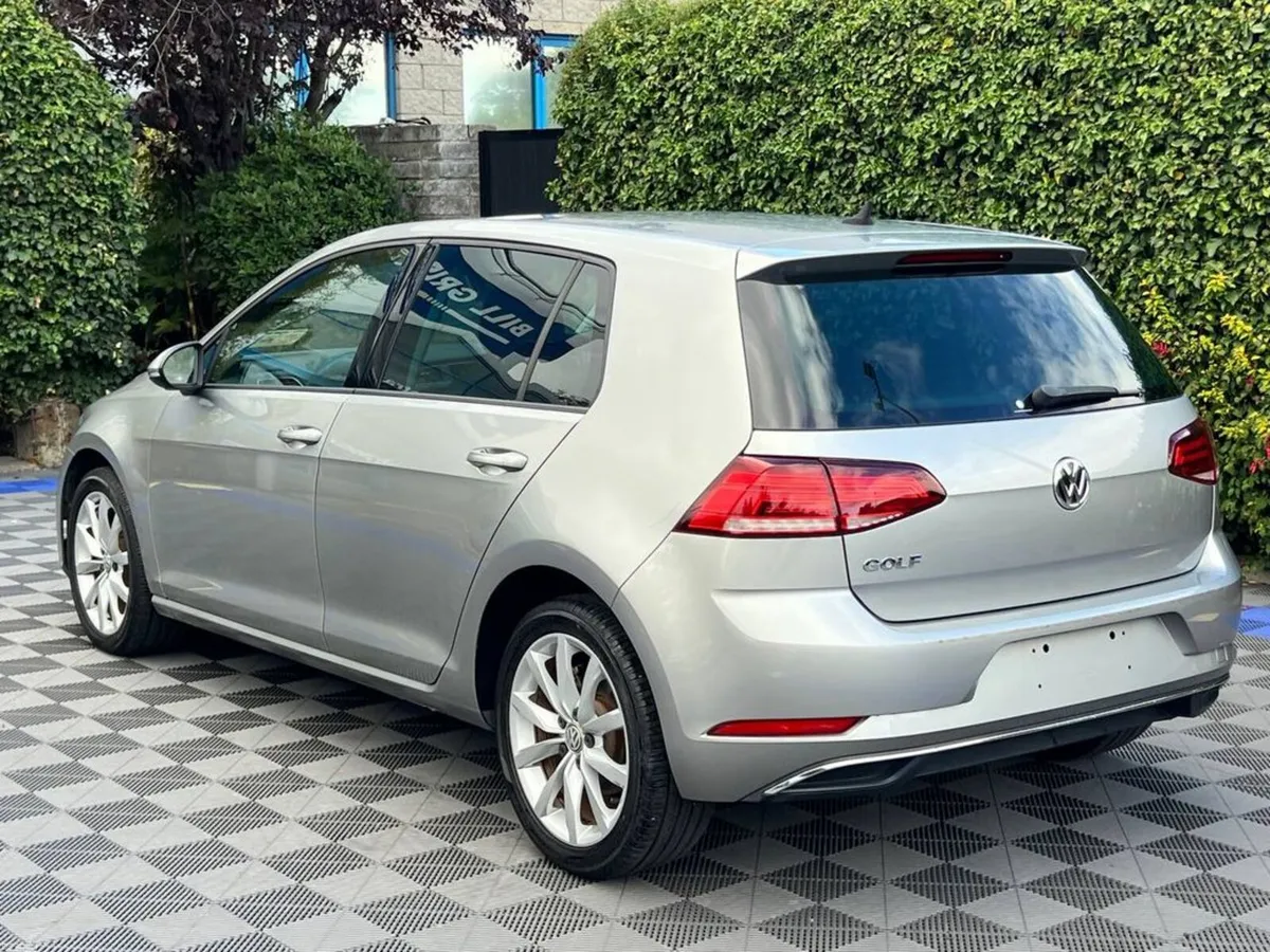 Volkswagen Golf COMFORTLINE 1.2 TSI AUTO // LOW MI - Image 5