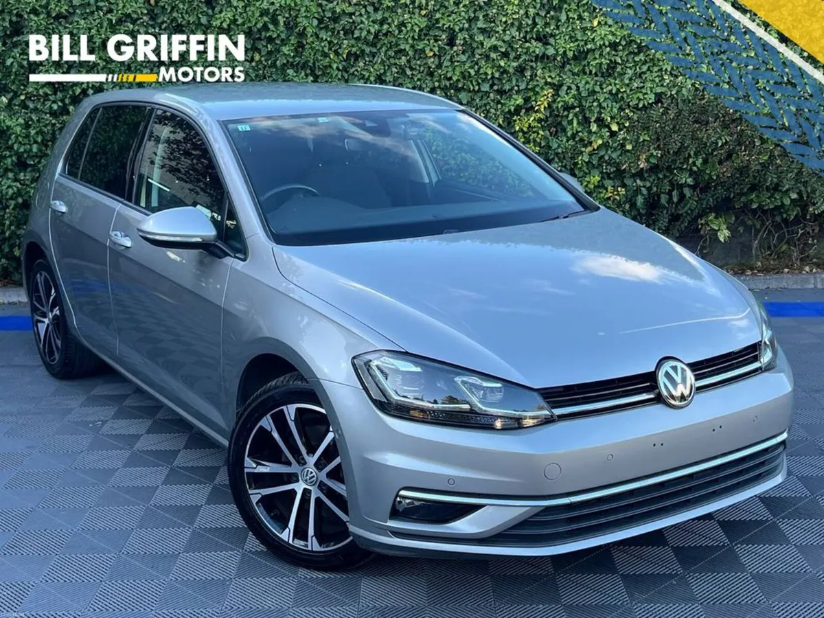 Volkswagen Golf COMFORTLINE 1.2 TSI AUTO // APPLE - Image 1