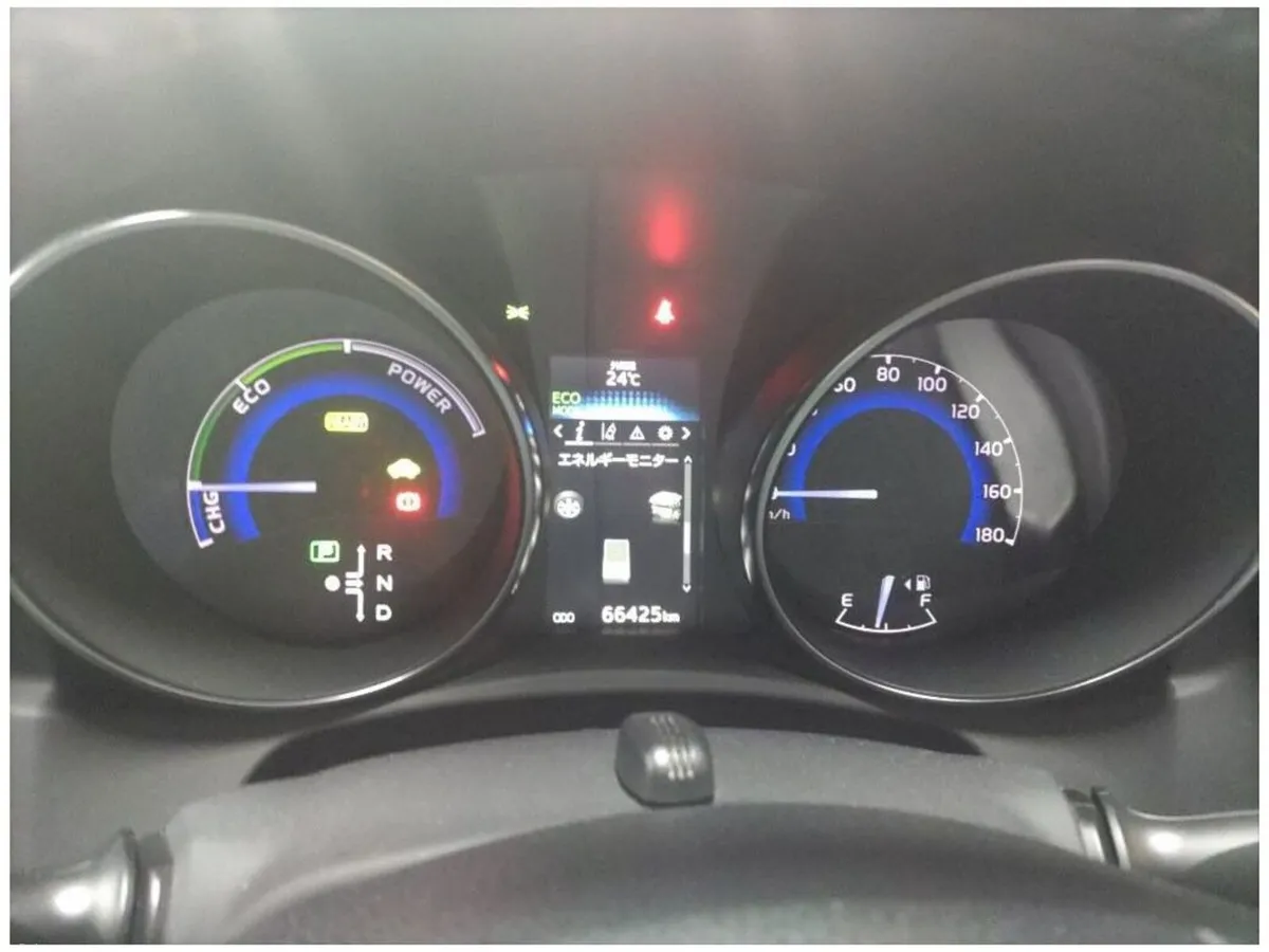 Toyota Auris 1.8 HYBRID AUTOMATIC - Image 3