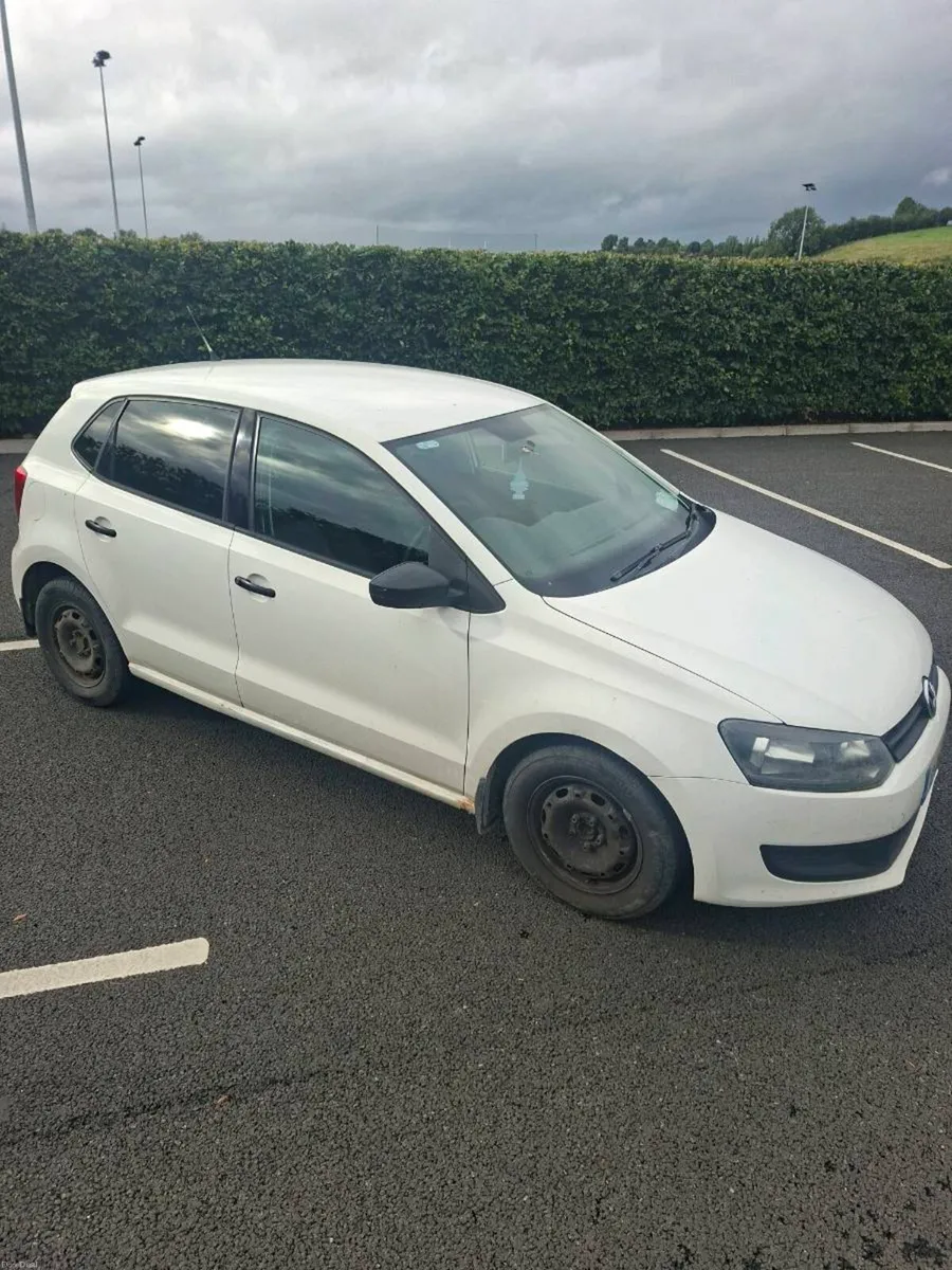 Volkswagon Polo Car - Image 2