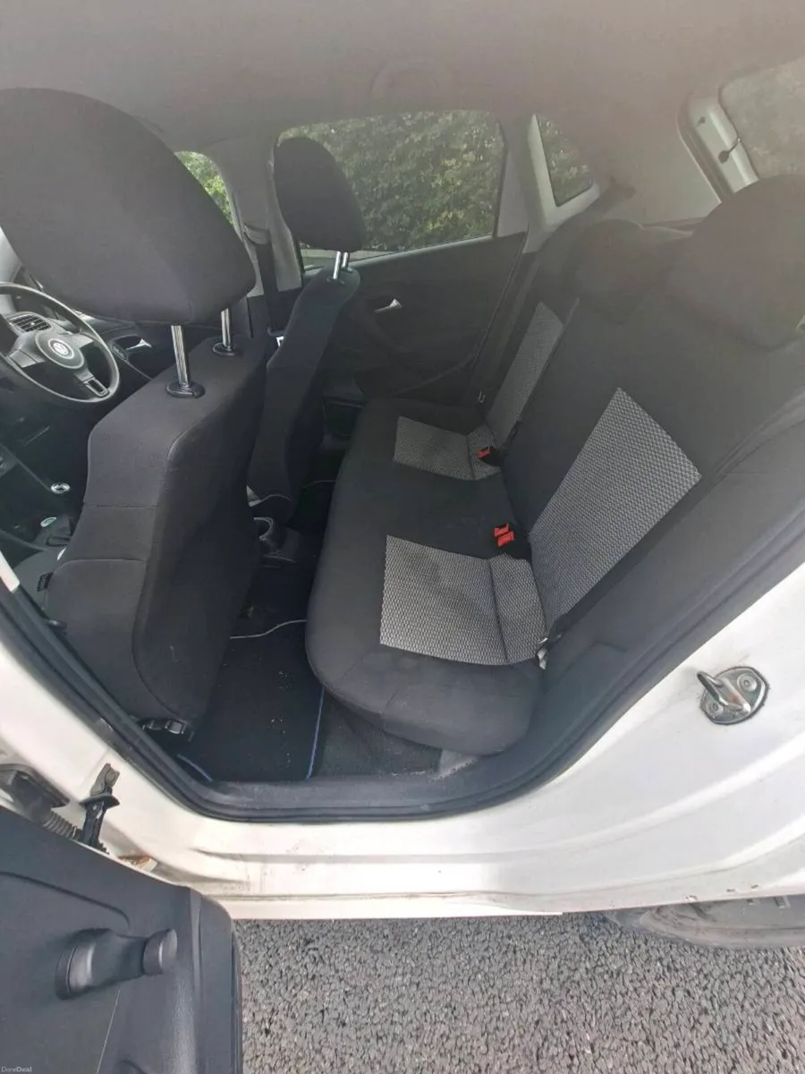 Volkswagon Polo Car - Image 6