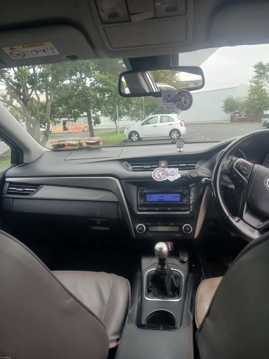 Toyota Avensis 2017 - Image 1