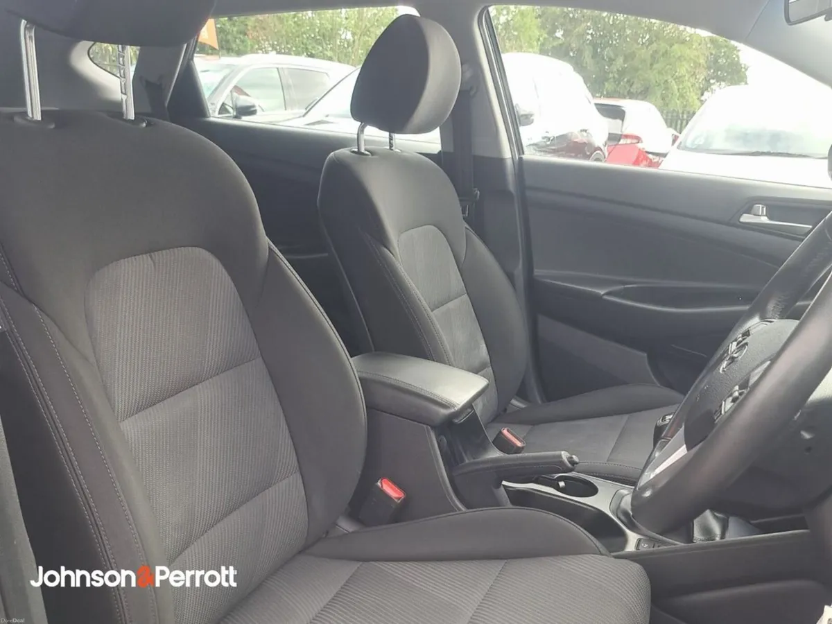 Hyundai Tucson 2WD Comfort Petrol - Image 3