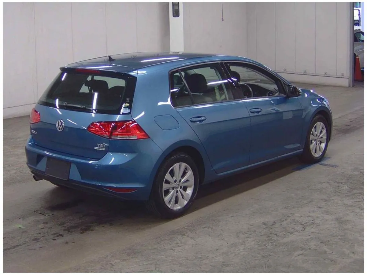 VOLKSWAGEN GOLF 2015, 1.2 TSI 5DR AUTO LOW KM - Image 2