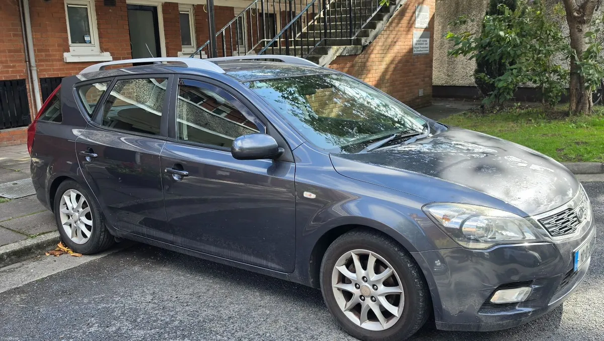 Kia Ceed 2010 - Image 4