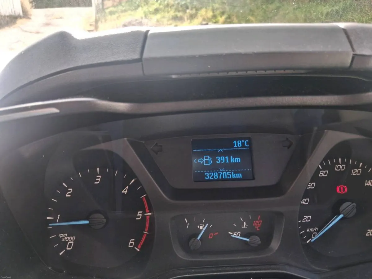 Ford Tourneo Custom - Image 6