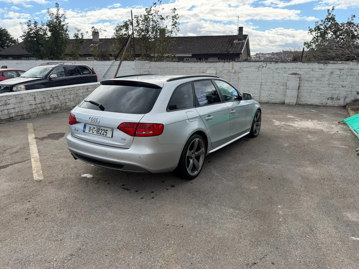 Audi A4 Avant S-Line - Image 4