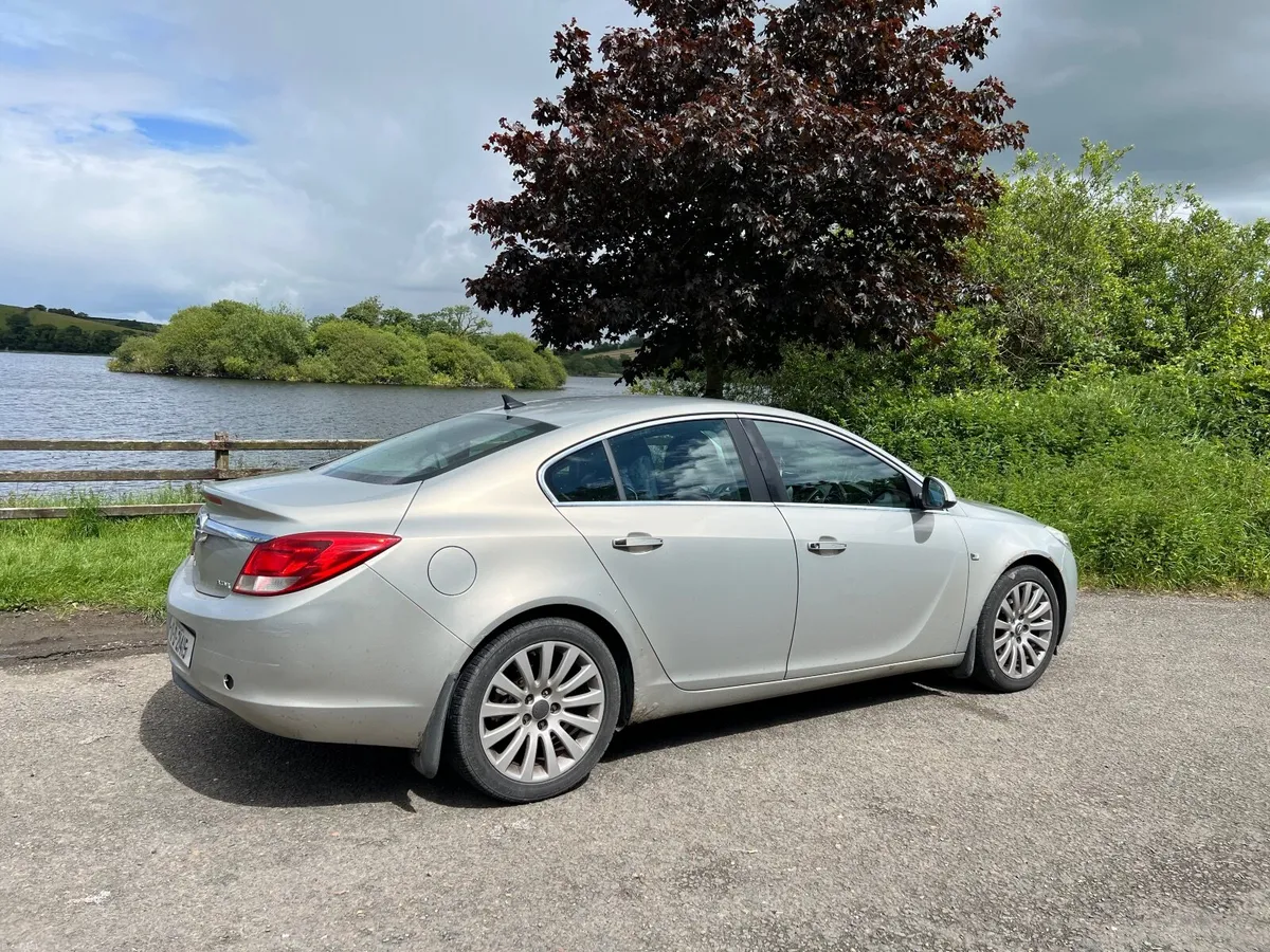 Opel Insignia 2010 - Image 1
