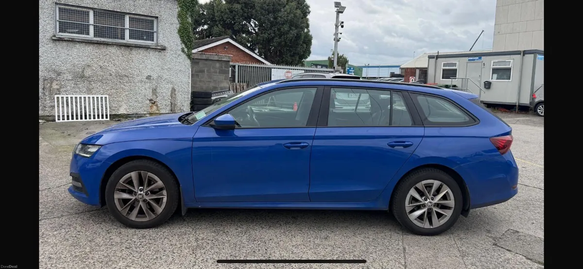 Skoda Octavia 2023 - Image 5