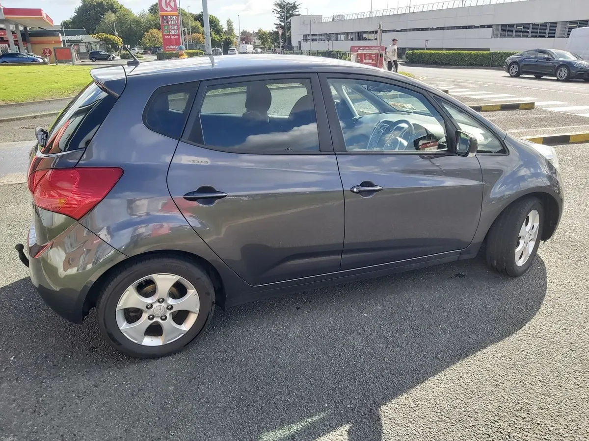 Kia Venga 2015 - Image 3