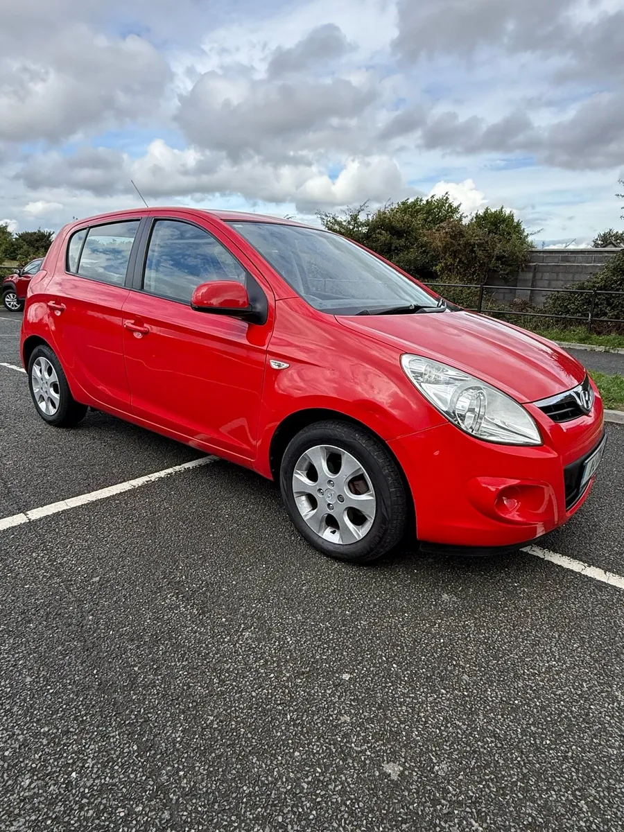 Hyundai i20 - Image 1