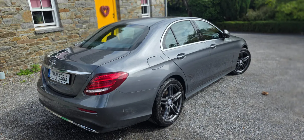 Mercedes-Benz E-Class 2017 AMG LINE - Image 5