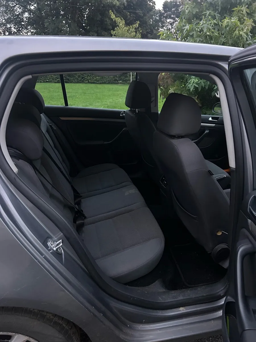 2009 Volkswagen Golf, Grey - Image 6