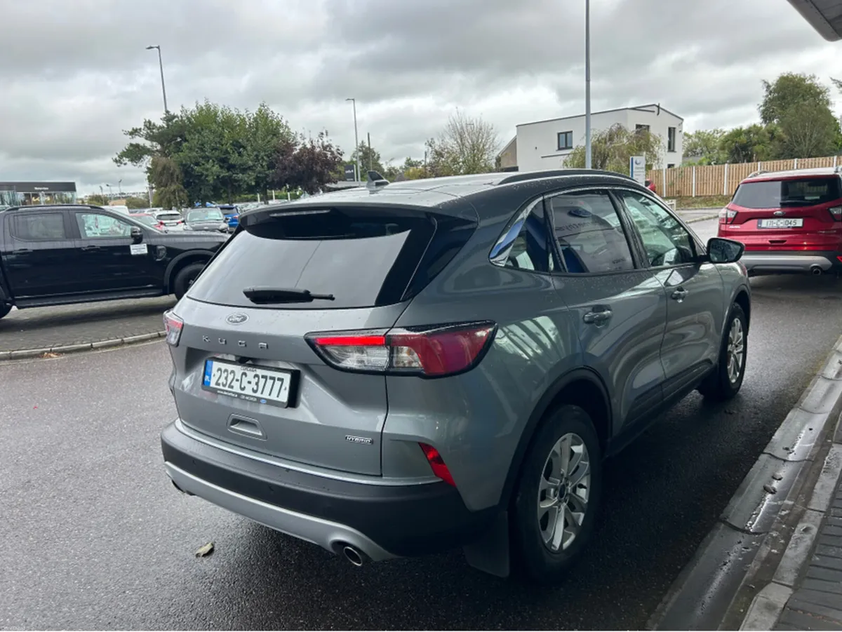 Ford Kuga TITANIUM 2.5FHEV190 S6.2 - Image 5