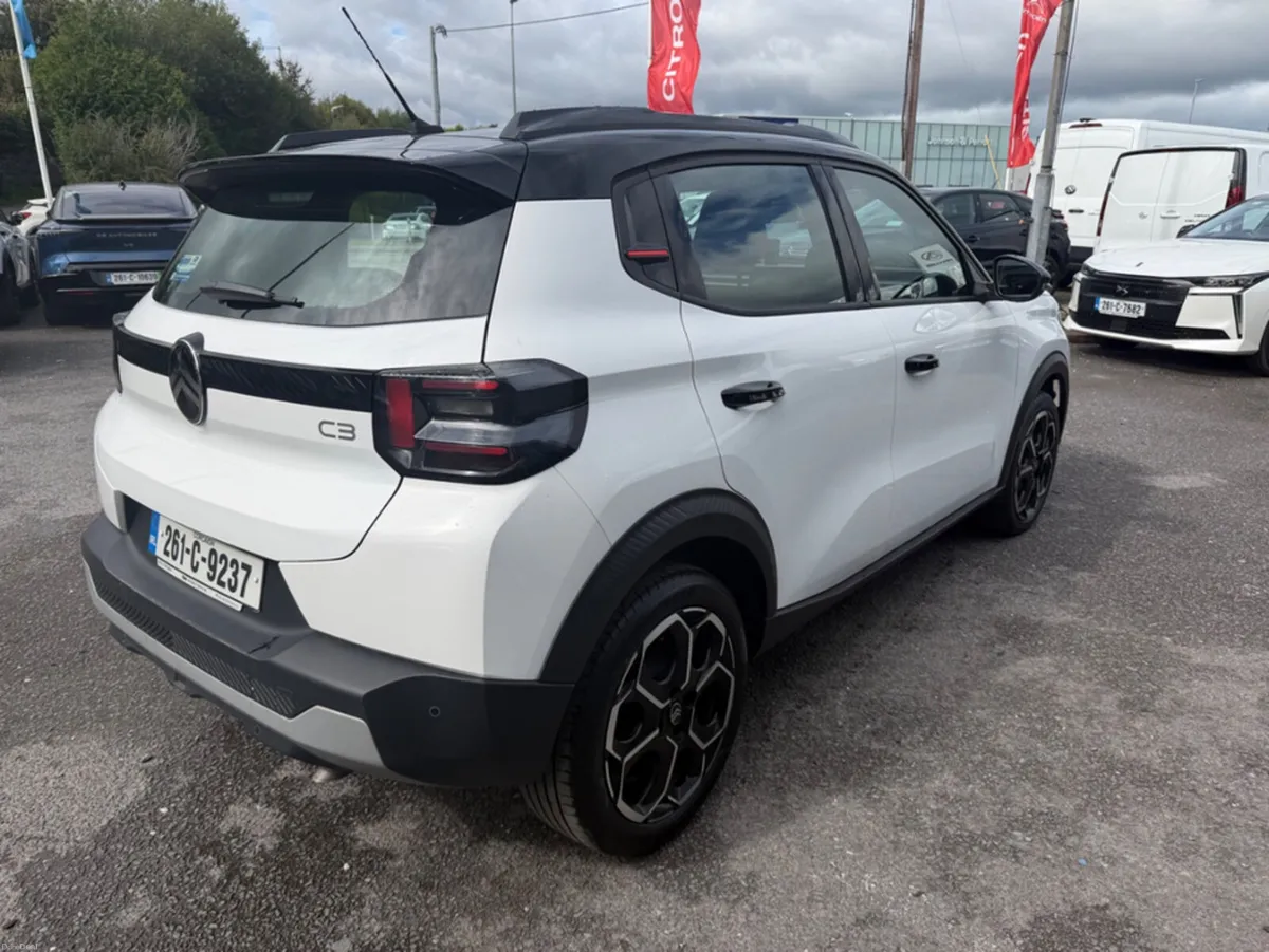 Citroen C3 PLUS PURETECH 100 MY30 4DR - Image 5
