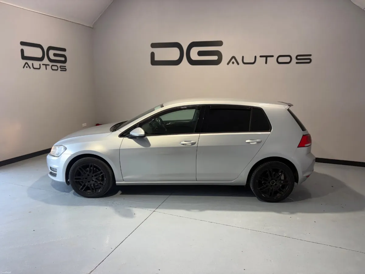 Volkswagen Golf TRENDLINE 1.6 TDI MANUAL 5SPEED 90 - Image 1