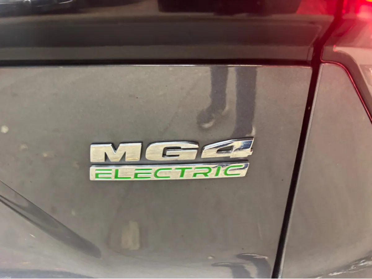 MG MG4 SR - EXCITE 51KWH 5DR AU - Image 4