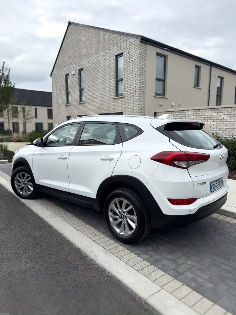 2016 Hyundai Tucson 1.7 CRDi SE NAV - Image 3