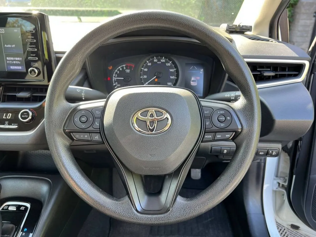Toyota Corolla 1.8 HYBRID AUTO // APPLE CARPLAY/AN - Image 4