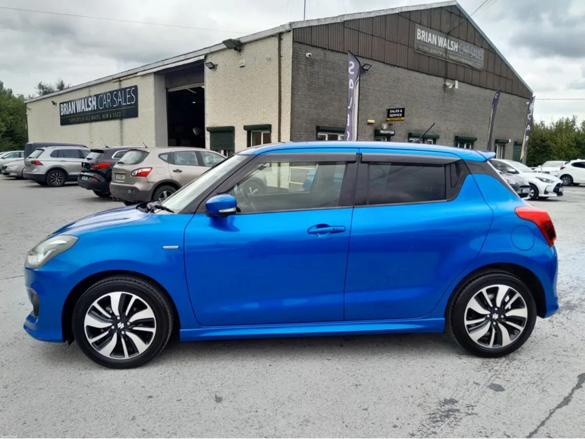 Suzuki Swift HYBRID RS - Image 4