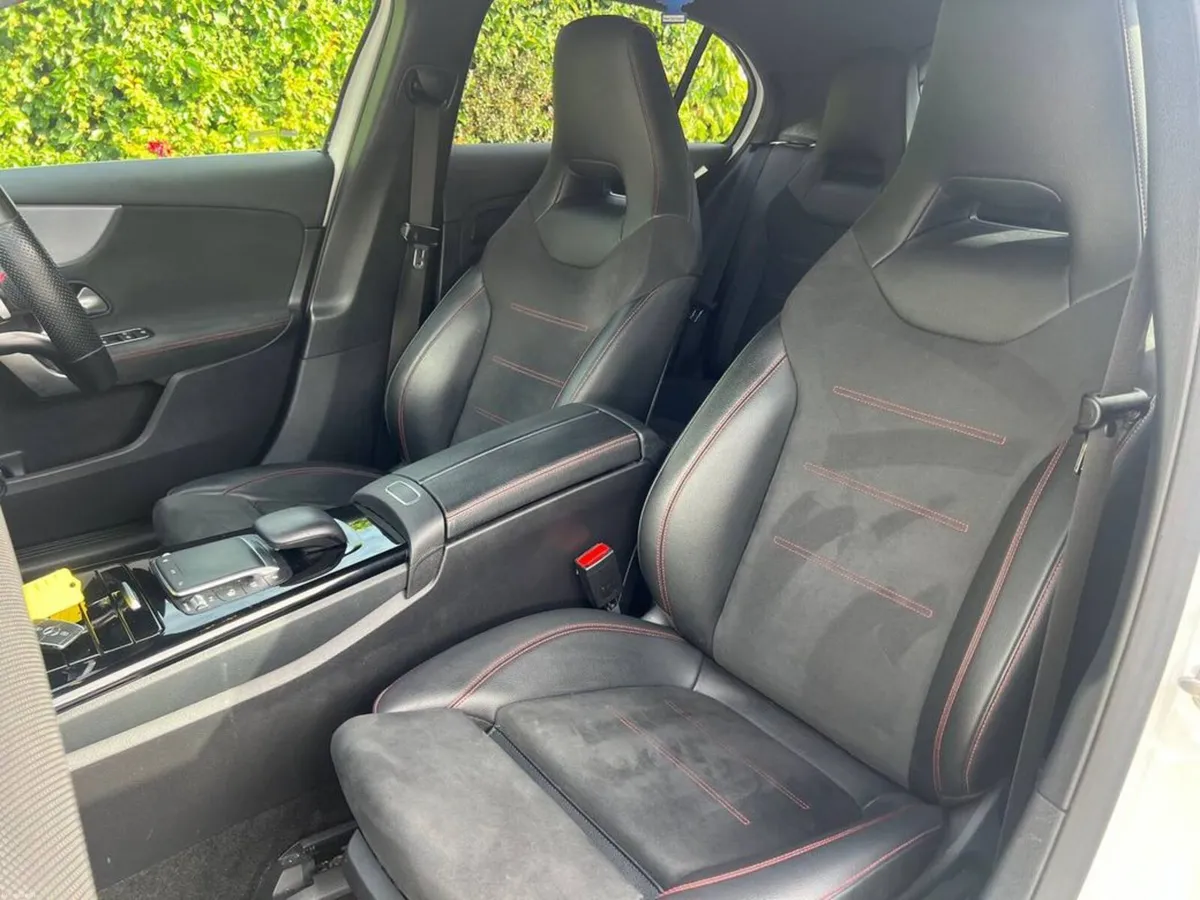 Mercedes-Benz A-Class A250e AMG-LINE PREMIUM+ 1.3 - Image 6