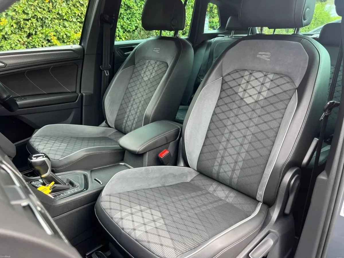 Volkswagen Tiguan R-LINE 1.4 HYBRID // R-LINE HEAT - Image 6