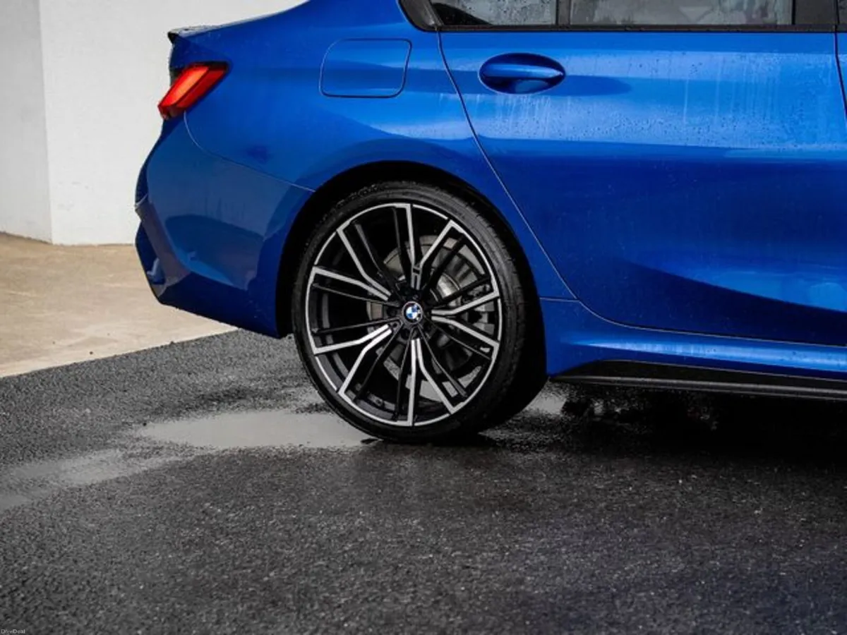 BMW 3-Series 330E M SPORT - Image 5