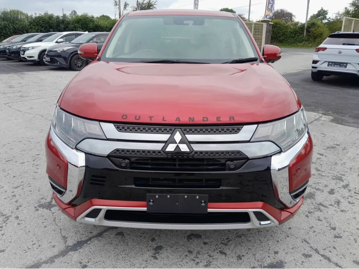 Mitsubishi Outlander 182 PHEV G 4WD - Image 2