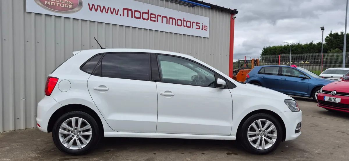 Volkswagen Polo auto 1.2 tsi dsg comfort low kms - Image 6