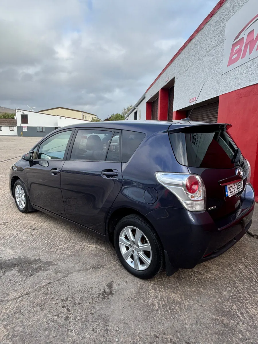 7 seater Toyota Verso 2015 free delivery - Image 2