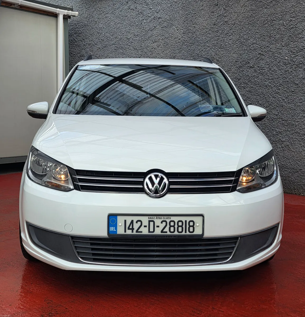 2014 Volkswagen Touran 1.4 Auto dsg ~ immaculate - Image 3
