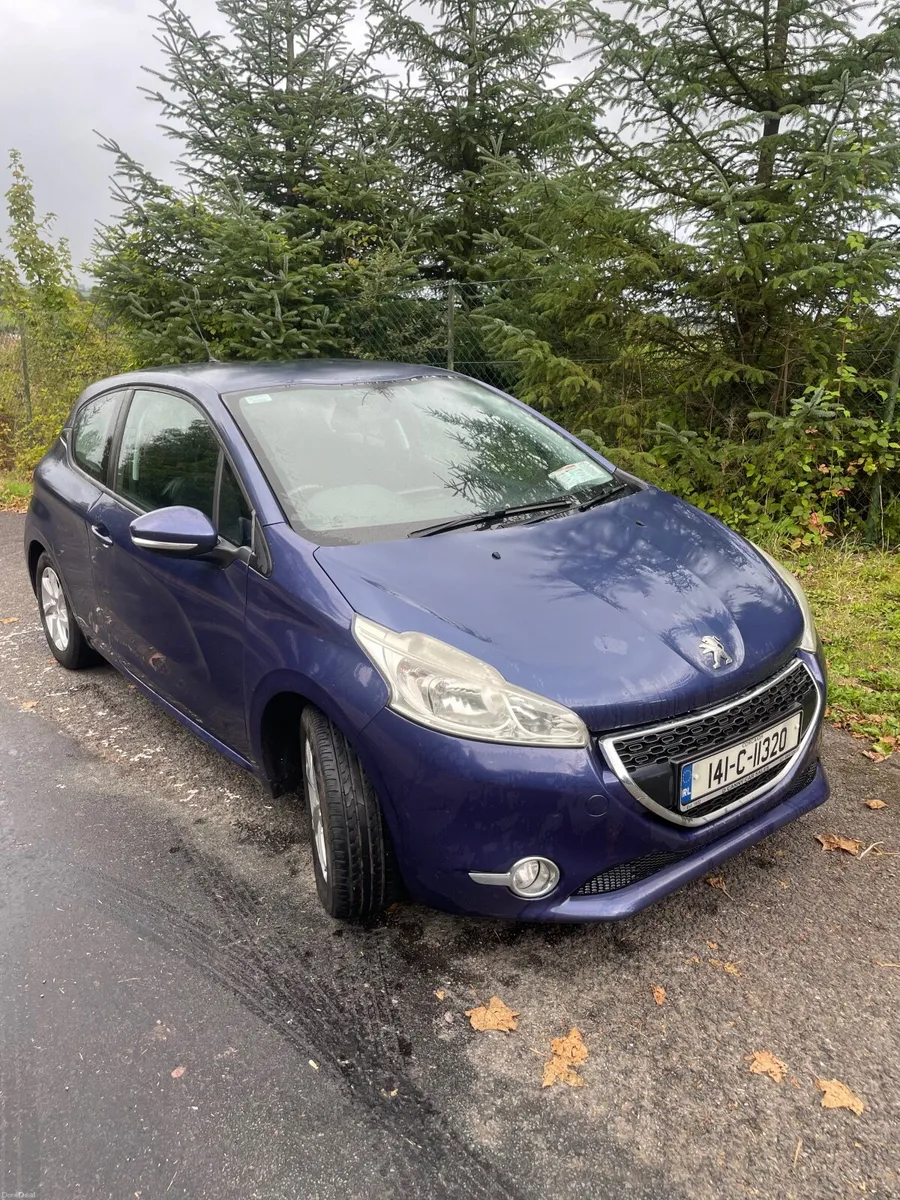 Peugeot 208 2014 - Image 4