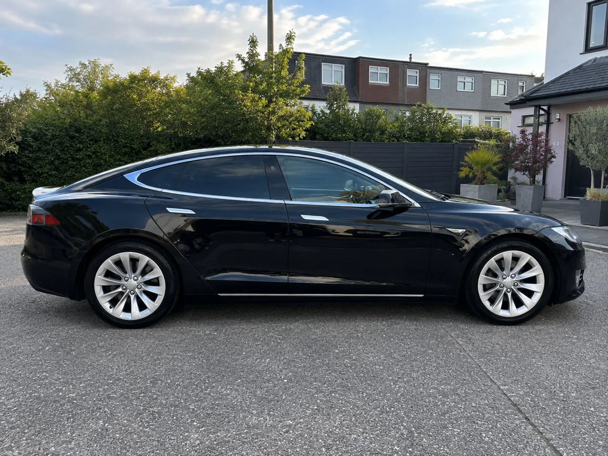 181 Tesla Model S 75 Dual Motor - Image 2