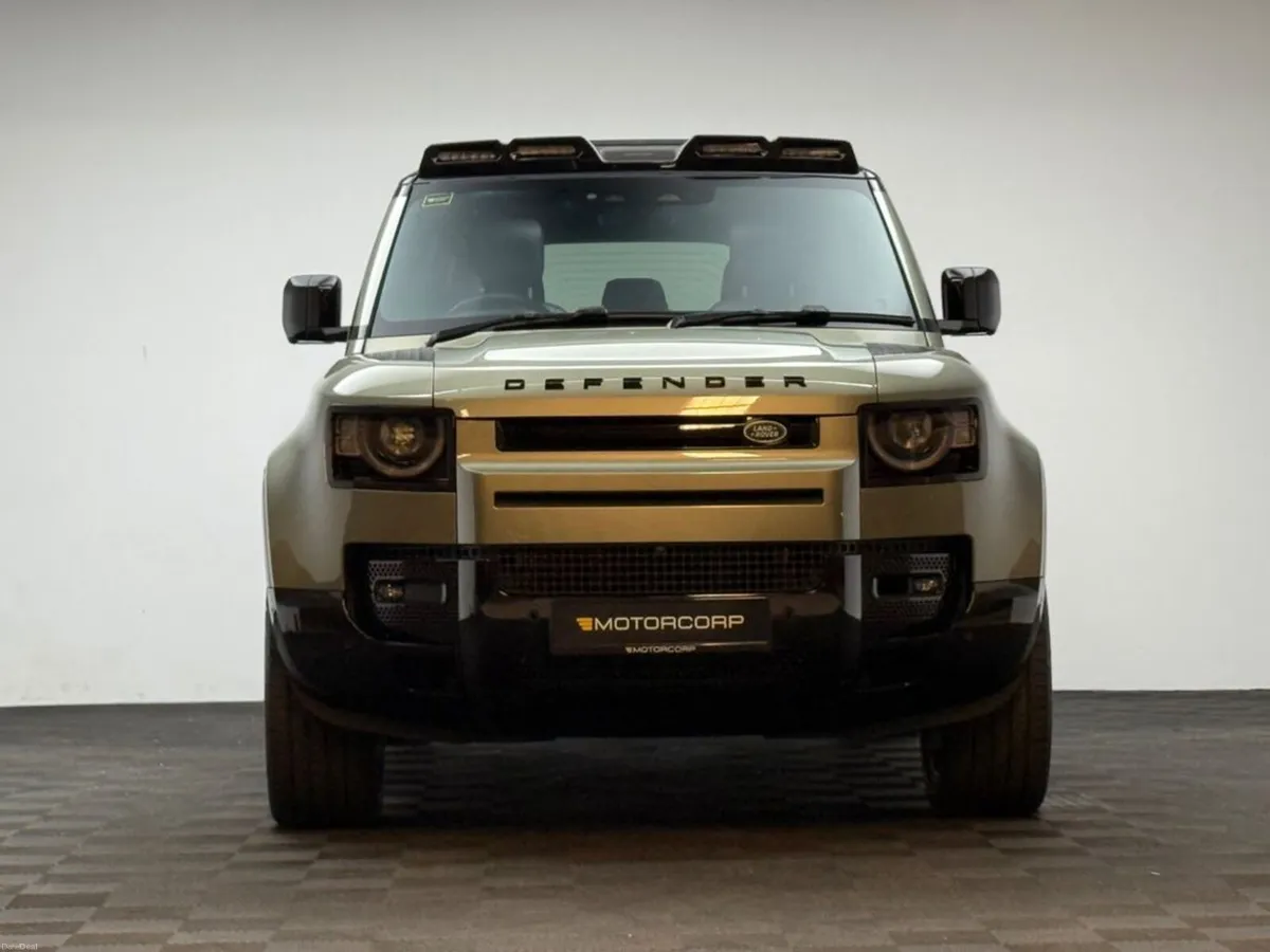 Land Rover Defender HSE X-DYNAMIC - Image 2