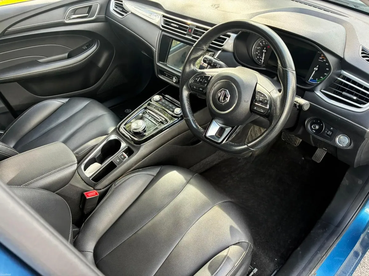 2022 MG 5 - Exclusive Model - 62kWh - Image 5