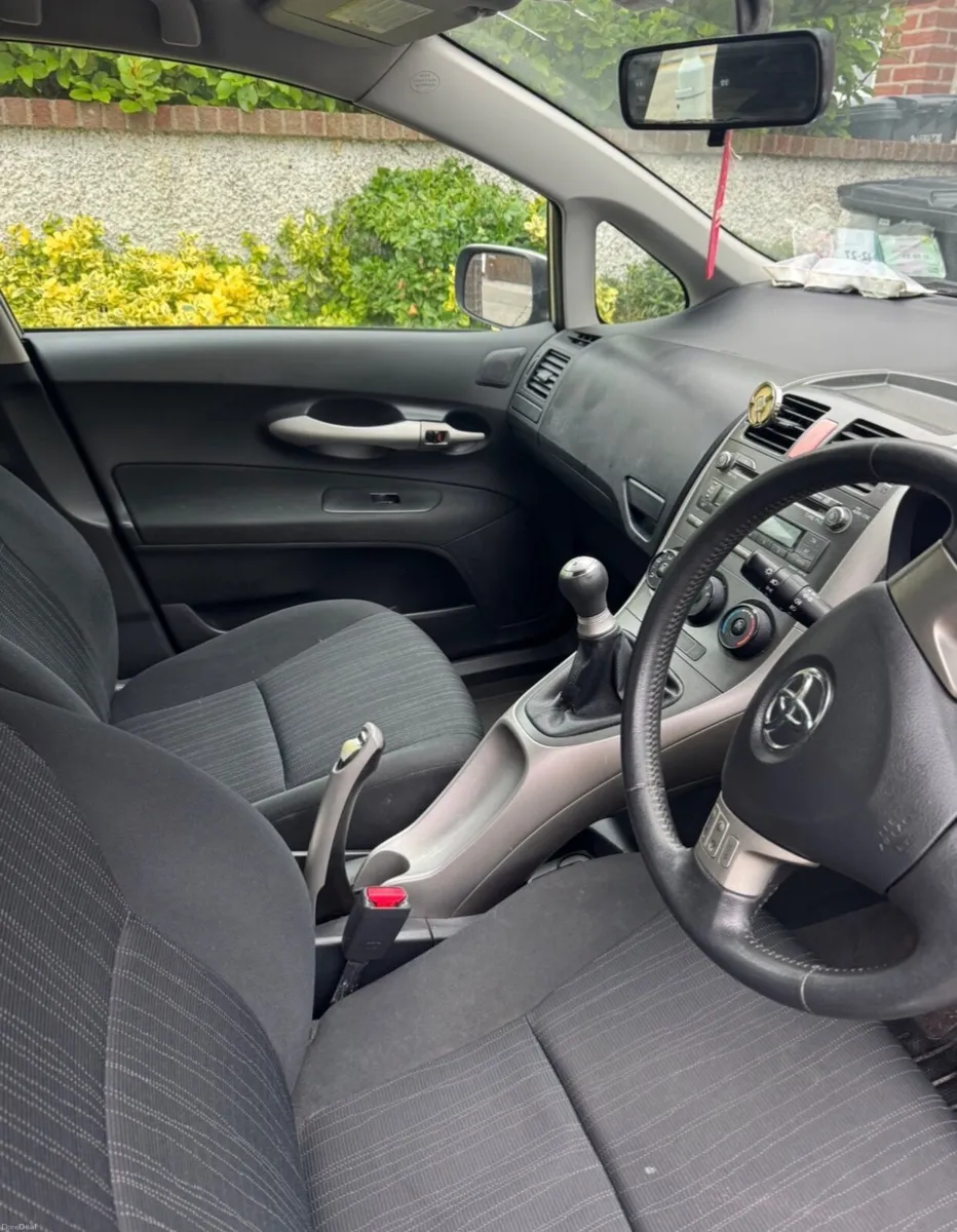 Toyota Auris 2008 - Image 3