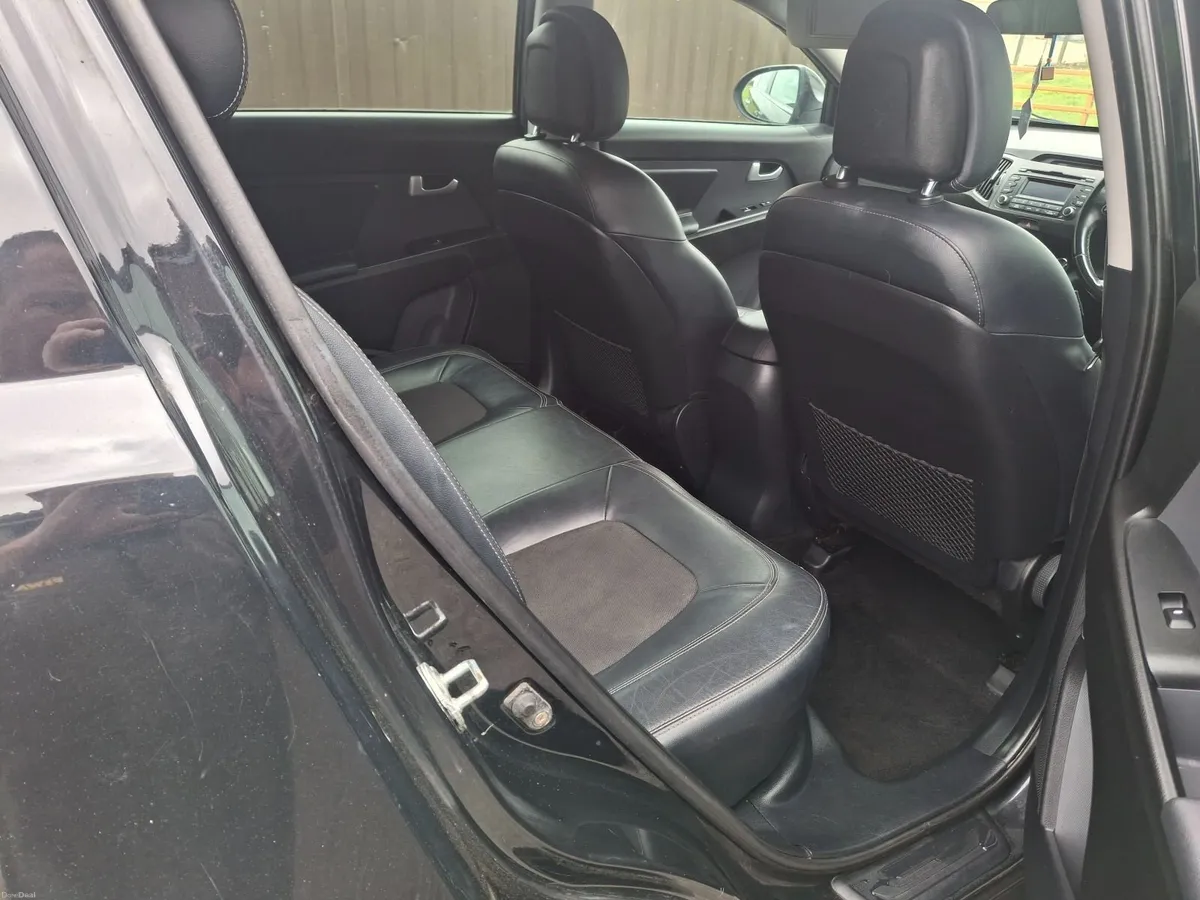 Kia Sportage 2012 - Image 2