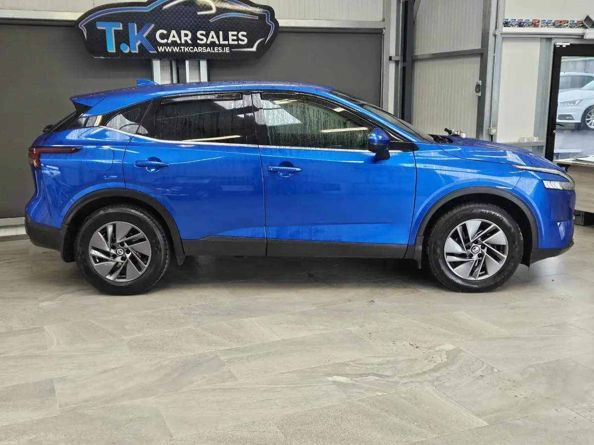 221 NISSAN QASHQAI MILD HYBRID - Image 2