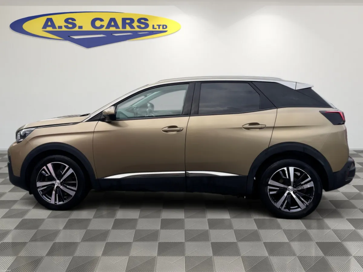 Peugeot 3008 ALLURE 1.2 ** TOP SPEC LOW MILEAGE IR - Image 4