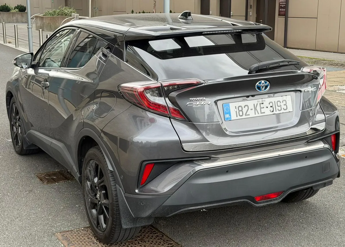 Toyota C-HR 1.8 Hybrid- Auto-Luna Edition - Image 4