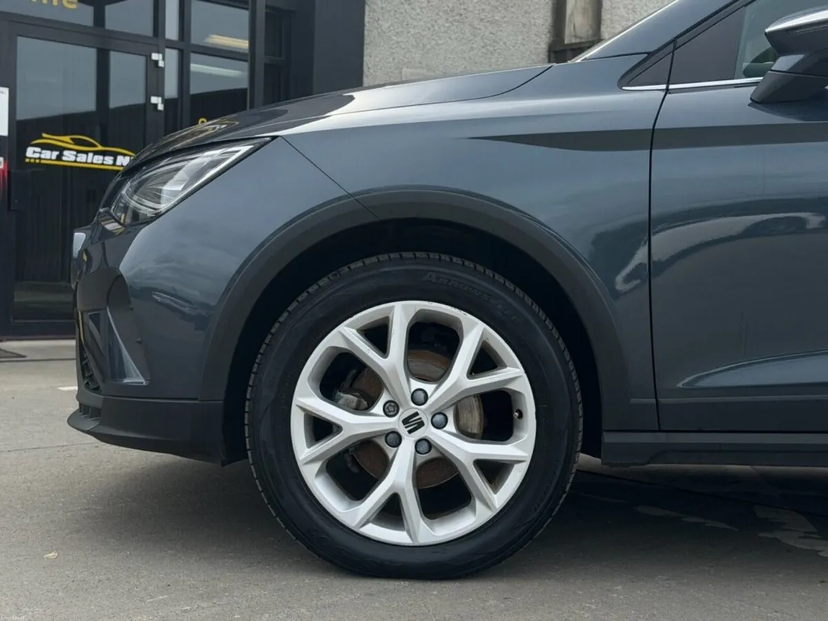 1.0 TSI FR SUV 5dr Petrol Manual Euro 6 (s/s) (115 - Image 6