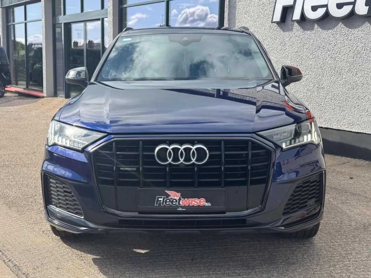 3.0 TDI V6 50 Black Edition SUV 5dr Diesel Tiptron - Image 2