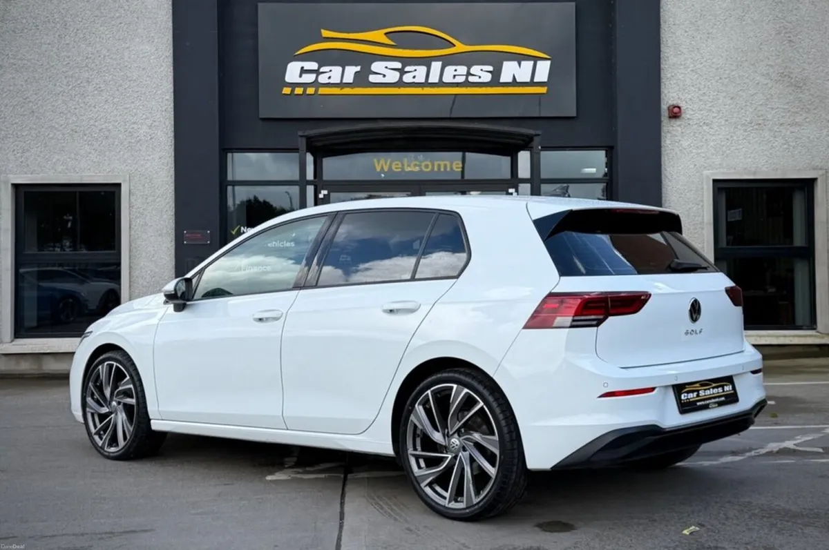 1.5 TSI Life Hatchback 5dr Petrol Manual Euro 6 (s - Image 4