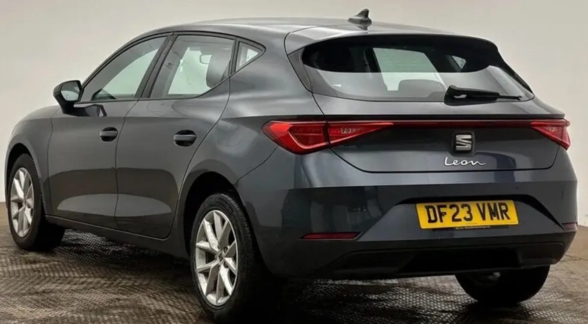 2.0 TDI SE Hatchback 5dr Diesel Manual Euro 6 (s/s - Image 3
