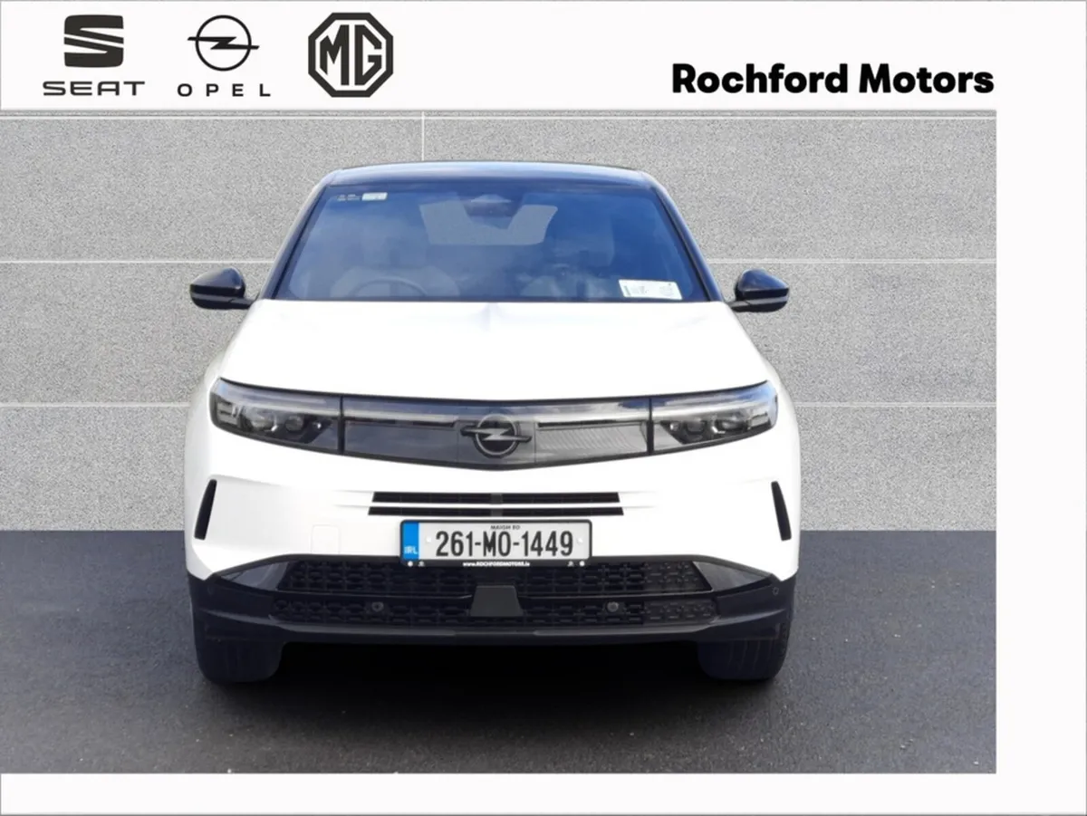 Opel Grandland GS SUV 1.2 136PS MHE - Image 2
