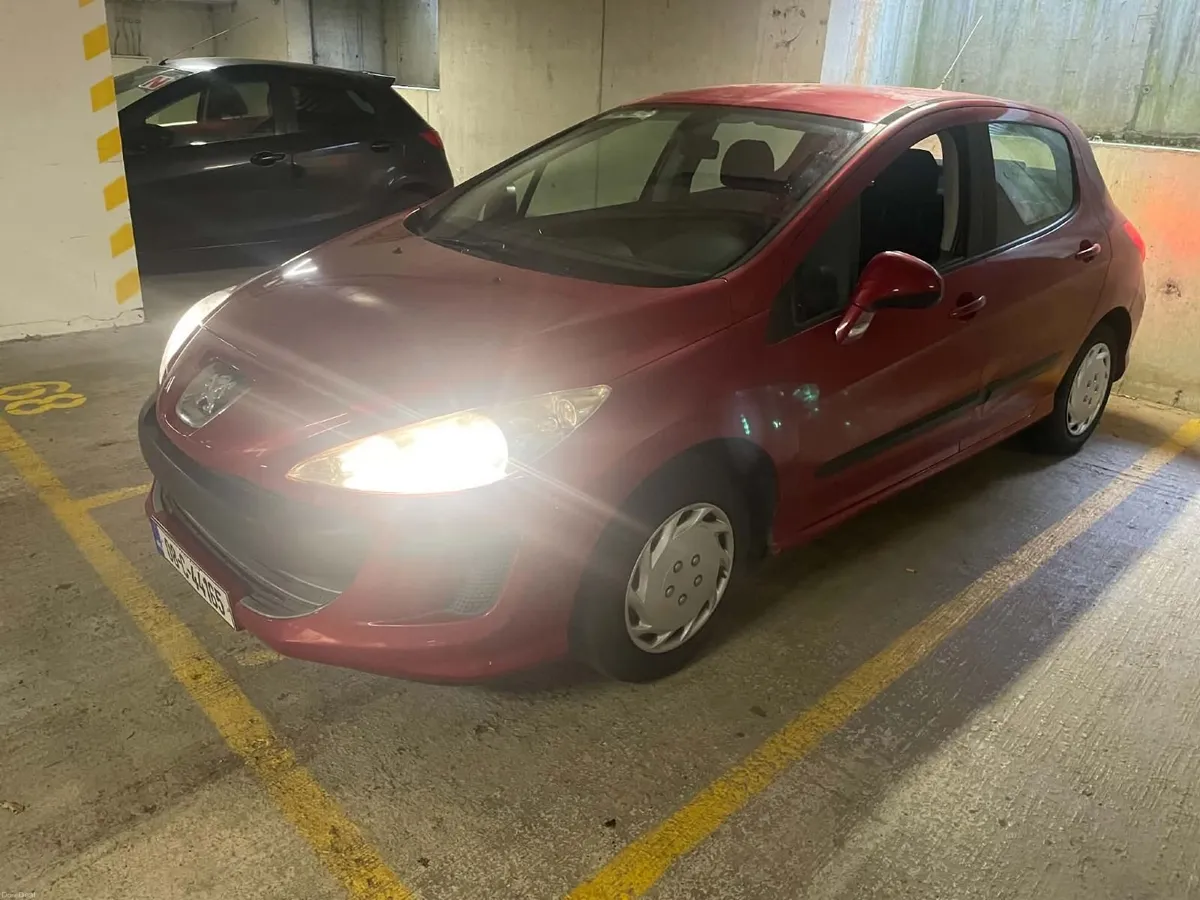 Peugeot 308 2008 - Image 2