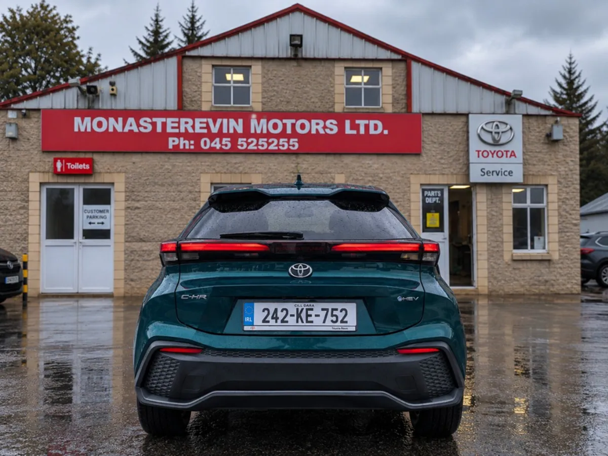 Toyota C-HR *ORIGINAL IRISH CAR* HEV SPORT - Image 4
