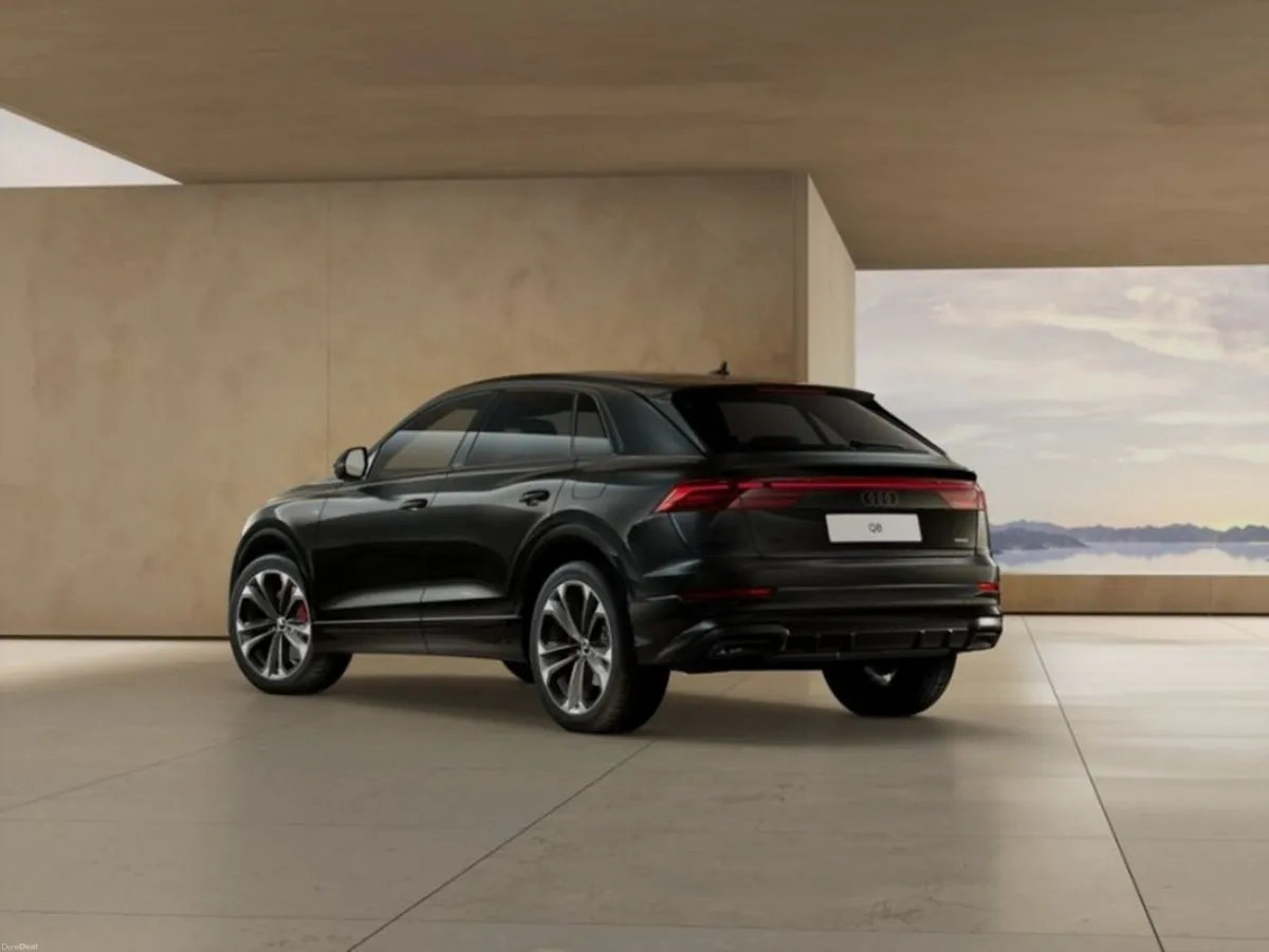 Audi Q8 Q8 SUV 60 TFSIE Q COMP 490PS - Image 6