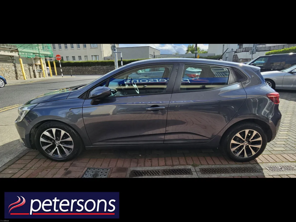 Renault Clio ICONIC TCE 90 MODEL ECC 5 5DR - HIGH - Image 5