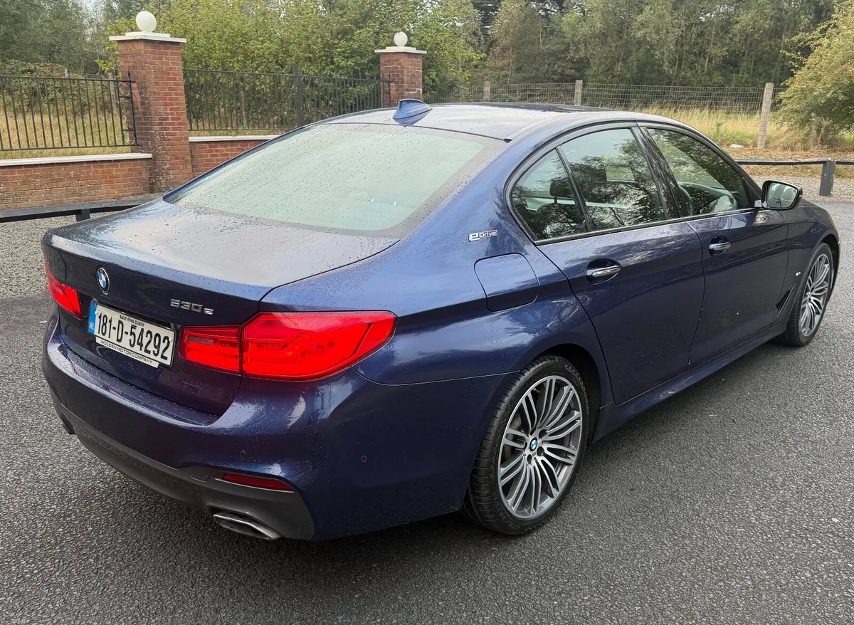 BMW 5-Series 2018 - Image 3